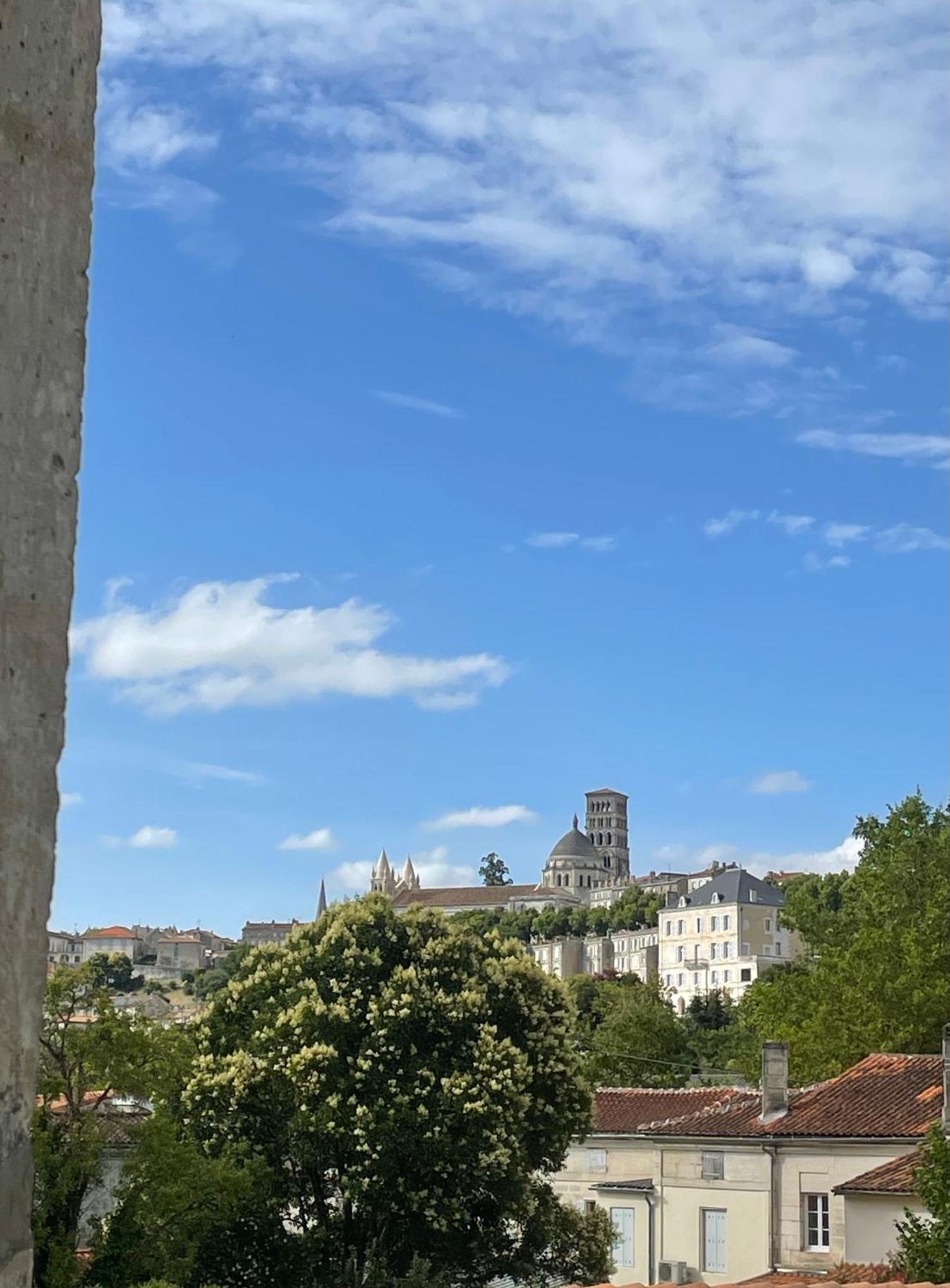 Le Bellevue - Spacieux Et Calme Angoulême Dış mekan fotoğraf