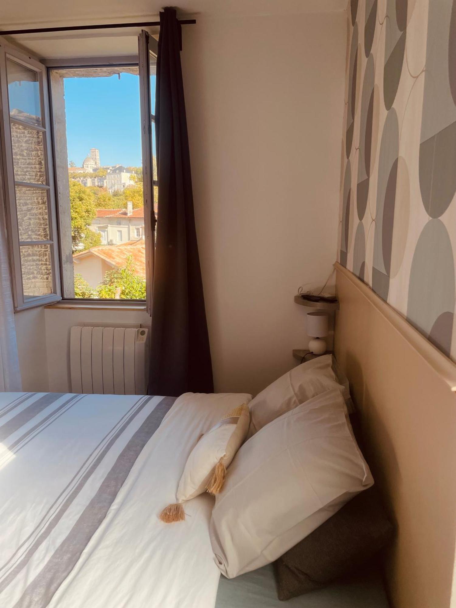 Le Bellevue - Spacieux Et Calme Angoulême Dış mekan fotoğraf